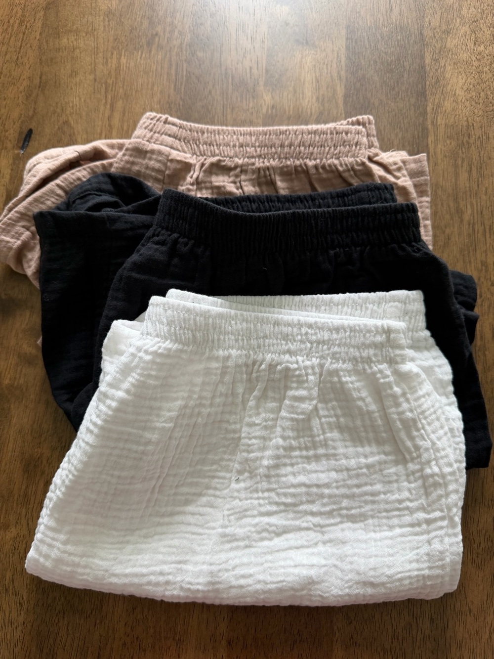 SHEIN Cotton Gauze Elastic-Waist Shorts | White, Black, Blush